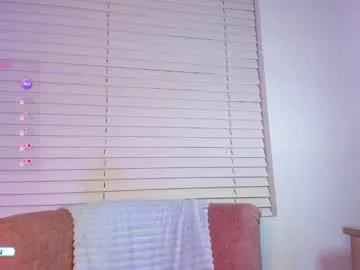 Karoll – webcam model profile photo Image 17