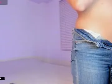 Karoll – webcam model profile photo Image 18