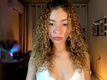 isa_____ – webcam model profile photo