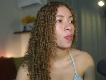 wet_dreamm22 – webcam model profile photo Image 16