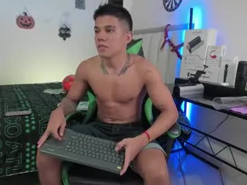 pacho_stormie – webcam model profile photo Image 11