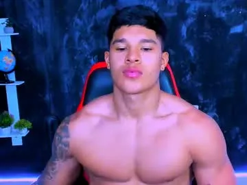 pacho_stormie – webcam model profile photo Image 8