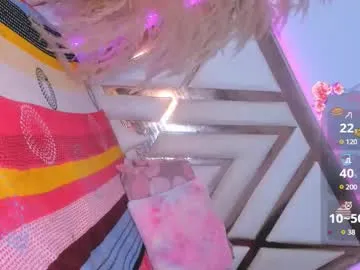 lavetax – webcam model profile photo Image 2