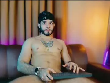 iammisstery – webcam model profile photo Image 12