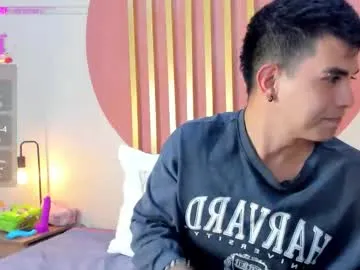 julyaandraul – webcam model profile photo Image 6