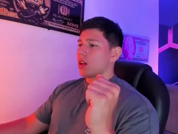 alex_islive – webcam model profile photo Image 18