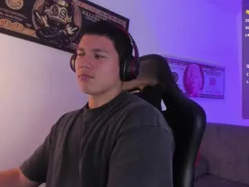 alex_islive – webcam model profile photo Image 6