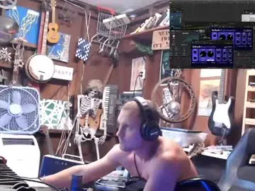 pinkadele – webcam model profile photo Image 13