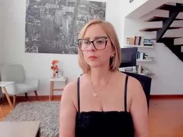 loving_ladies – webcam model profile photo Image 18