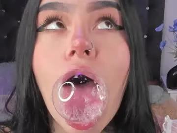 GigiDaven – webcam model profile photo Image 3