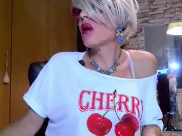 winaria – webcam model profile photo Image 7