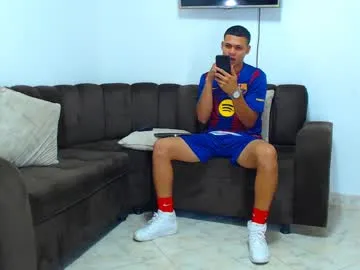 playussoftly – webcam model profile photo Image 10