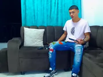 playussoftly – webcam model profile photo Image 17