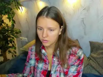 tingyan – webcam model profile photo Image 12