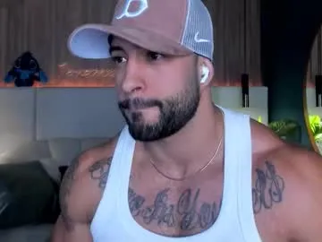 curlytwinkboy – webcam model profile photo Image 17