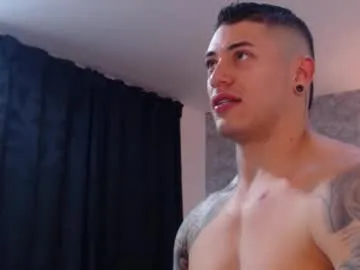 benjamin613999 – webcam model profile photo Image 10