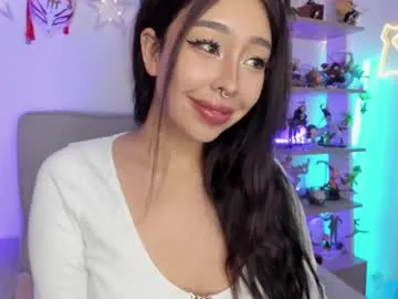 AlyCooper – webcam model profile photo Image 11