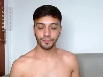 petites_perles – webcam model profile photo Image 3