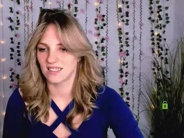 KamillaRey – webcam model profile photo Image 2