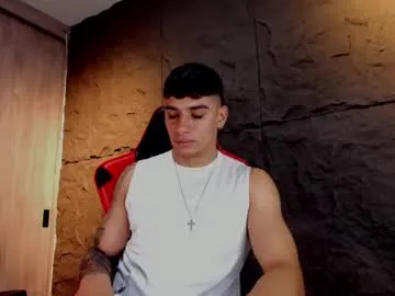 alexwos – webcam model profile photo Image 18