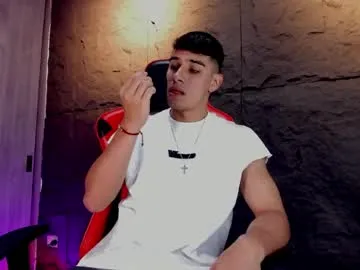 alexwos – webcam model profile photo Image 9