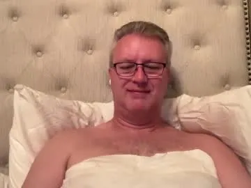 your_dolls – webcam model profile photo Image 2