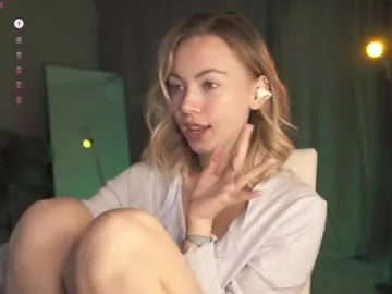 MiaKorz – webcam model profile photo Image 8