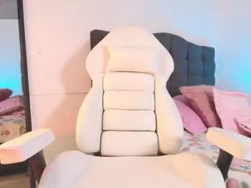 ChloeCerisse – webcam model profile photo Image 2