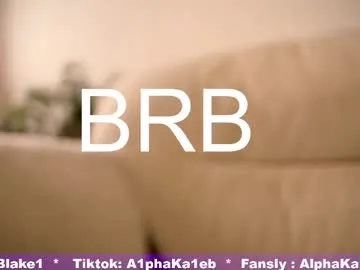 ululante – webcam model profile photo Image 8