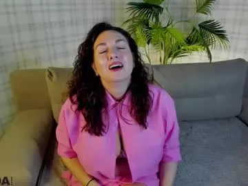 Amanda – webcam model profile photo Image 11