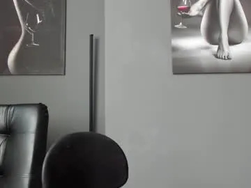karlyjons_ Image 2