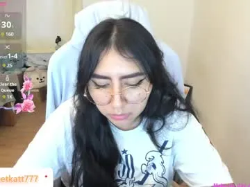 kat_ly_chan Image 5