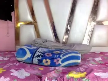 twl8vibe – webcam model profile photo Image 12