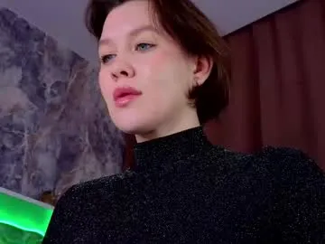 EllaDeLuna – webcam model profile photo Image 13