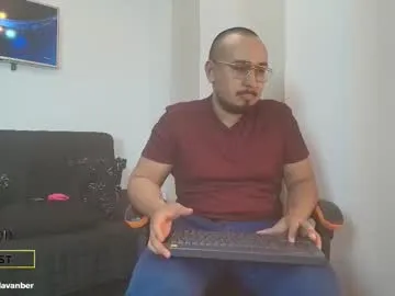 pinkadele – webcam model profile photo Image 13