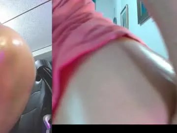 playussoftly – webcam model profile photo Image 2