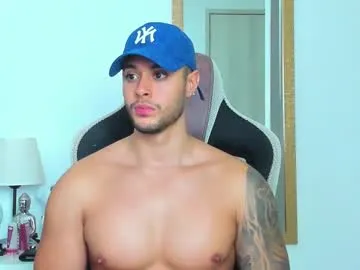 chillbicrew – webcam model profile photo Image 11