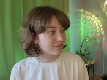 AngelBlake – webcam model profile photo Image 2