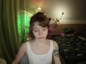 AngelBlake – webcam model profile photo Image 5