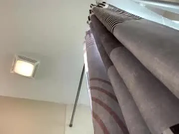 harrietxxx – webcam model profile photo Image 12