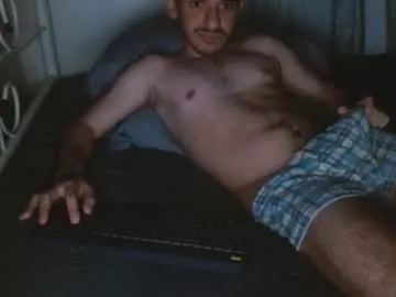 bryam_hot – webcam model profile photo Image 4