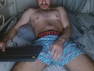 bryam_hot – webcam model profile photo Image 6