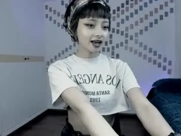 playussoftly – webcam model profile photo Image 6