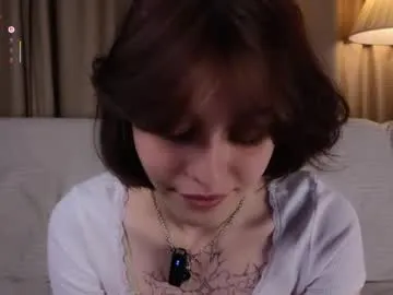 SilviaNoire – webcam model profile photo Image 4