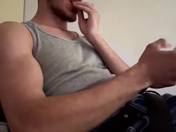 midgettripod1 – webcam model profile photo Image 5