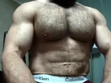 lucacharm – webcam model profile photo Image 4