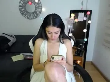 GigiDaven – webcam model profile photo Image 5