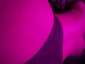 pacho_stormie – webcam model profile photo Image 9