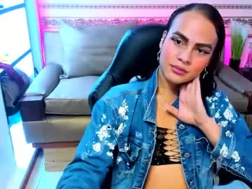 playussoftly – webcam model profile photo Image 8