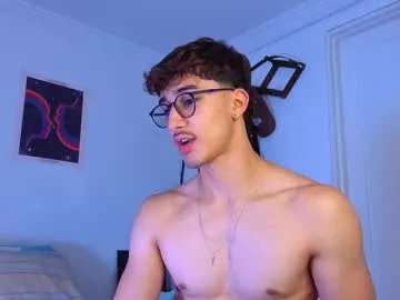 pacho_stormie – webcam model profile photo Image 13